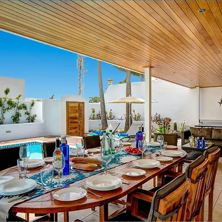 Ana Maria By بويرتو ذيل كارمين